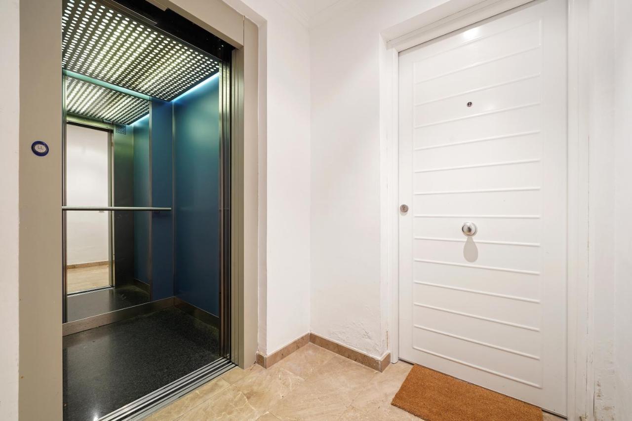 Hauzify I Apartament Mediterrani Miami Playa Bagian luar foto